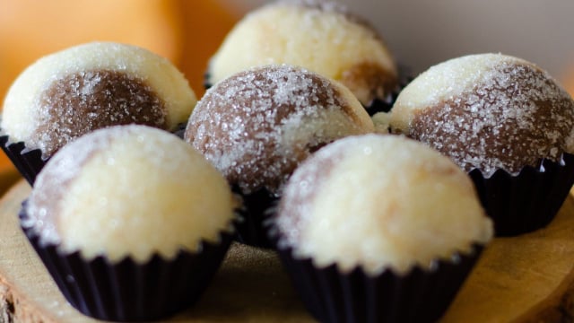 Brigadeiro casadinho café com leite é a receita diferente para experimentar esse final de semana