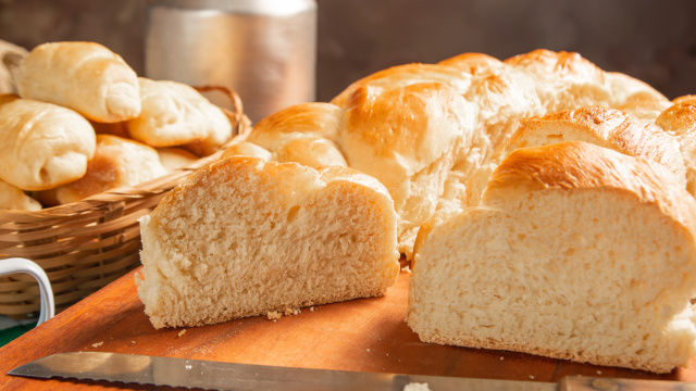 Faço esse pão de iogurte fofinho todo mês e sempre me pedem de novo: perfeito para o café da manhã