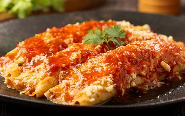 Essa panqueca de carne virou tradição no almoço de domingo porque rende muito e é fácil de fazer