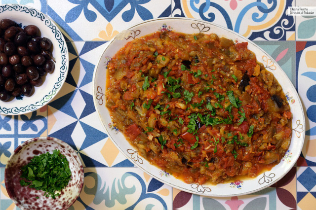 Se você adora ratatouille, esta suculenta receita marroquina fará com que você ame ainda mais as berinjelas