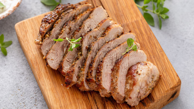 O lombo ao alho vai elevar o nível das carnes de churrasco (Créditos: TudoGostoso/Rafa)