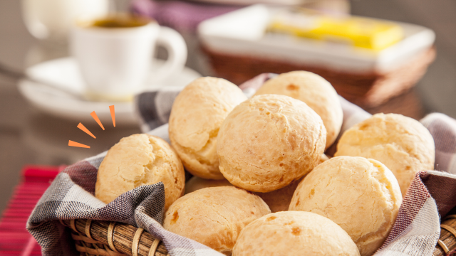 Sou mineira e cresci comendo pão de queijo todo final de semana: essa é a receita da minha família, o pãozinho fica robusto e muito saboroso