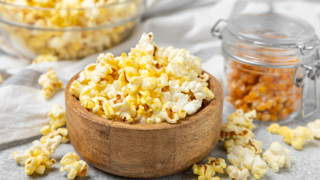 Chega de pipoca murcha e mal estourada! Essa pipoqueira vai revolucionar a sua cozinha