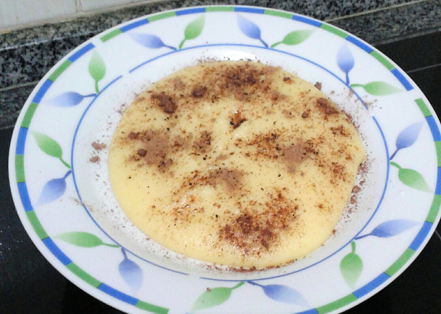 Receita de mingau de fubá doce: lanche prático e saboroso com gostinho de milho!