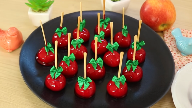 Faço esse docinho de maçã do amor toda Festa Junina e finalmente vou revelar a receita