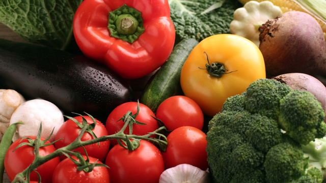 6 vegetais brasileiros facilmente encontrados que ajudam a nutrir os vasos sanguíneos; consumi-los diariamente pode auxiliar no tratamento de diversas doenças crônicas