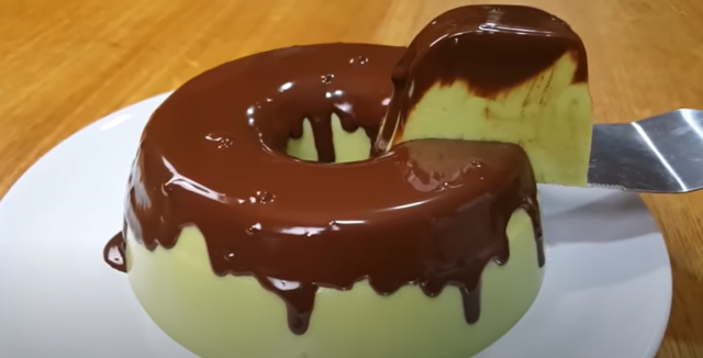 Abacate com chocolate SEM AÇÚCAR e SEM GLÚTEN: receita perfeita para um docinho no lanche da tarde ou sobremesa