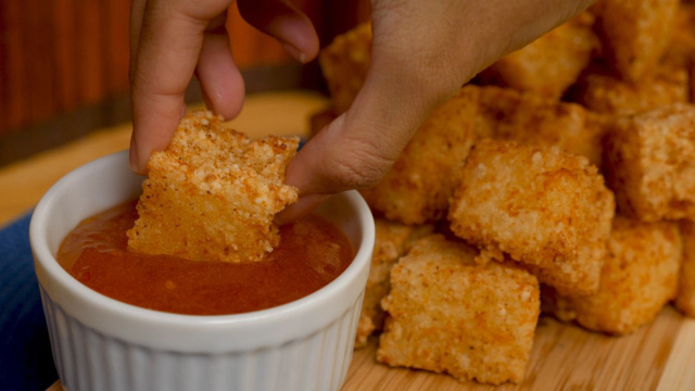 Meus filhos chamam de lanche croc-croc: meu dadinho de tapioca fica perfeito sempre, muito crocante e fácil de fazer!