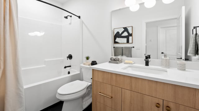 Aprendi um truque de hotel 5 estrelas para deixar o banheiro perfumado por muito mais tempo