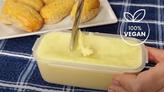 Nem manteiga, nem margarina: essa receita 100% vegetal é gostosa, barata e tem uma textura perfeita para o seu pãozinho
