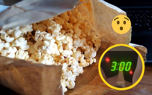 Com quantos anos você descobriu que o jeito mais simples de fazer pipoca em casa é usando um saco de pão?