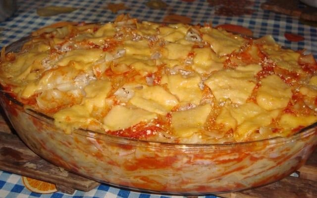 A lasanha rápida com queijo, presunto e molho de tomate é perfeita para dias mais corridos (Créditos: TudoGostoso/Edenilza)