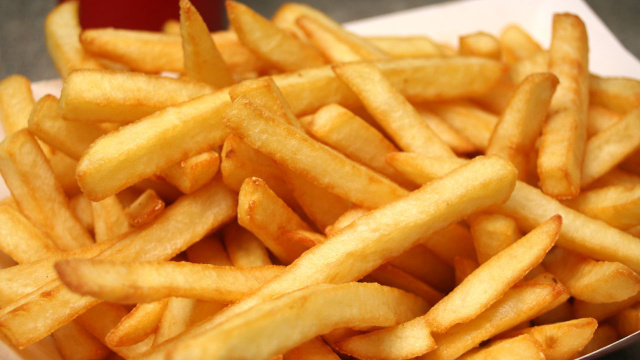 O segredo para batatas fritas perfeitas: o método italiano gratuito