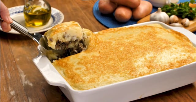 O jantar mais fácil da semana: escondidinho de carne moída cremoso que até quem não sabe cozinhar consegue fazer