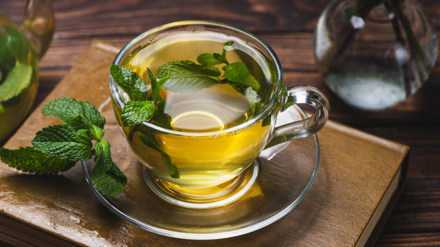 Chá anti-inflamatório auxilia no alívio de dores musculares e problemas respiratórios