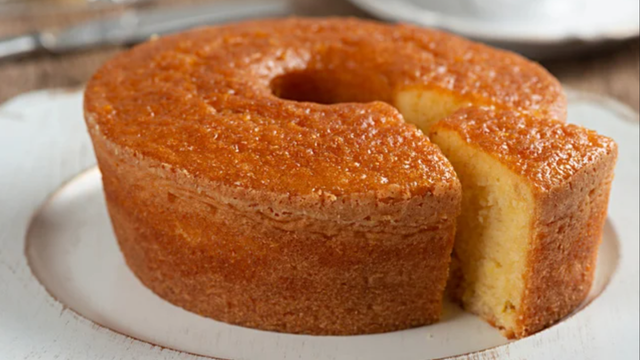 Bolo de milho é uma das sobremesas favoritas de Festa Junina. (Foto: Shutterstock)