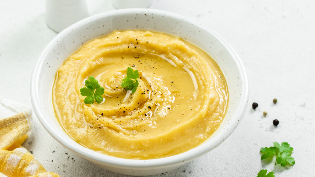 Nem batata, nem abóbora: esse é o ingrediente que eu utilizo para fazer um purê proteico e perfeito para todas as refeições