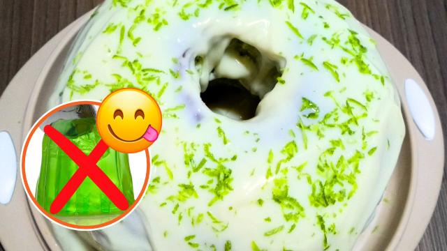 Bolo de limão fácil de liquidificador SEM GELATINA: a massa fica leve, úmida e bem fofinha