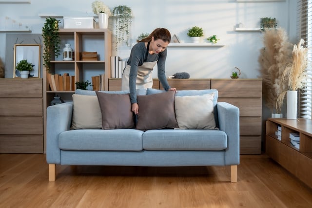 6 hábitos simples de limpeza para fazer antes de dormir que vão tornar suas manhãs mais tranquilas