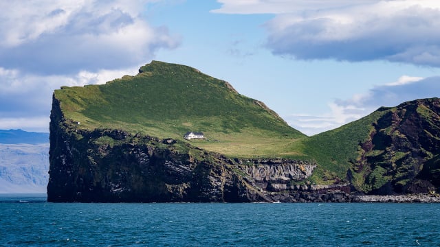 A verdadeira história por trás da casa mais solitária do mundo que viralizou e confundiu milhões