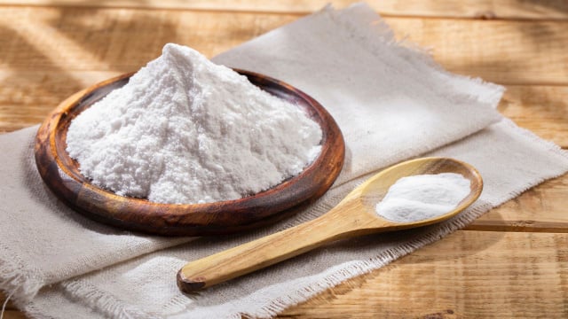 O bicarbonato ajuda a massa a crescer e ficar fofinha, enquanto o açúcar adoça e garante uma textura mais agradável às receitas (Créditos: Shutterstock)