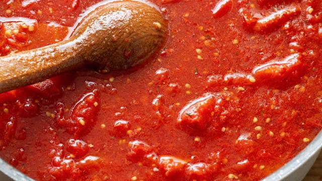 Pare de usar açúcar para tirar a acidez do molho de tomate e comece a fazer como os verdadeiros chefs de cozinha!