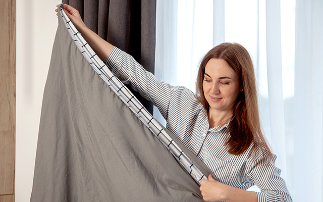 Lençol amassado e jogado dentro do armário nunca mais: o truque definitivo para dobrar lençol de elástico