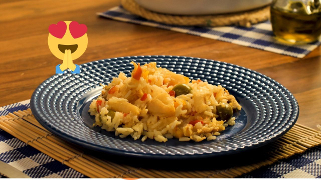 Arroz incrementado de comer rezando: faça assim e o acompanhamento será o sucesso da sua ceia
