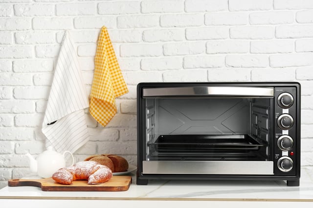 Forno elétrico de 52L derruba o preço e ajuda a fazer mais de uma receita com praticidade