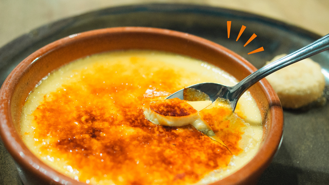 Crème brûlée com limão do chef: uma sobremesa fácil divinamente aromatizada com limão e pronta em 30 minutos!