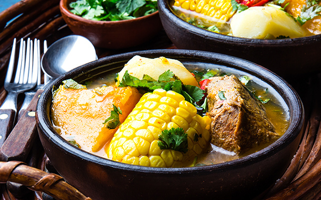 Carne roceira que desmancha na boca: suculenta e cheia de sabor, é o almoço perfeito para começar a semana
