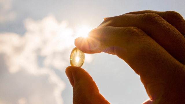 Sol, alimentação ou suplementos: saiba qual é a melhor forma de obter vitamina D