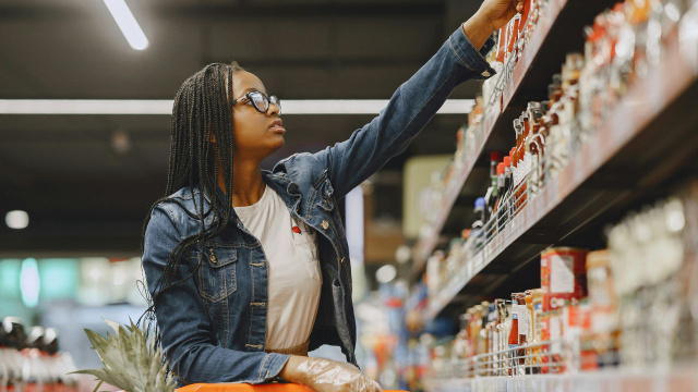 Nunca economizei tanto dinheiro desde que aprendi a regra número 1 para fazer compras de supermercado