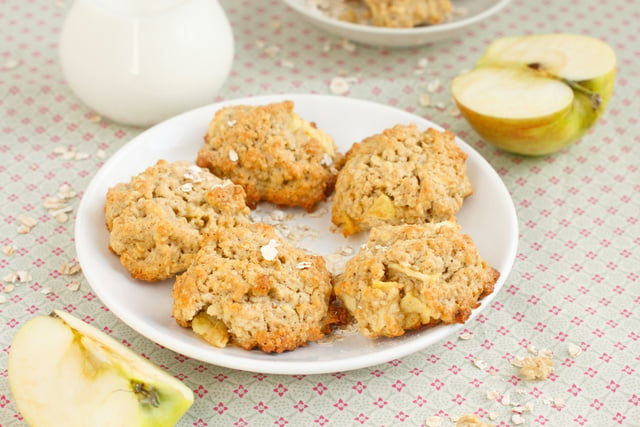 Biscoitos proteicos de aveia e maçã sem açúcar: uma receita fácil pronta em 30 minutos