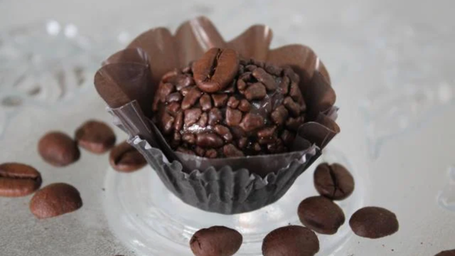 O brigadeiro de café é uma versão ainda mais gostosa do clássico. (créditos: Shutterstock)
