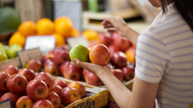 Cuidado com esses tipos de maçãs na próxima vez que for ao supermercado