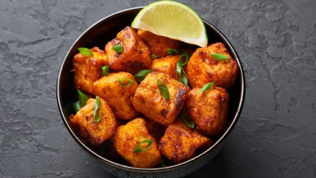 O queijo coalho já é muito saboroso, à milanesa então fica melhor ainda. (Créditos: Shutterstock)