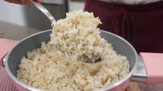 Isamara Amâncio, confeiteira: "O segredo simples do arroz integral da minha mãe. Com essa dica ele cozinha rápido e fica bem macio"