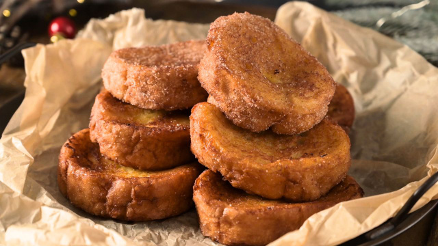 Nem airfryer, nem forno: essa receita de rabanada tradicional da minha família é definitivamente a mais gostosa, recomendo pro seu Natal
