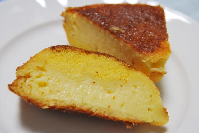 Aprenda como fazer esse bolo cremoso sem farinha de trigo: garanto que a receita dá certo!