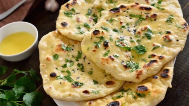 Essa receita feita com ervas frescas é perfeita para substituir o pão francês (Créditos: Shutterstock)