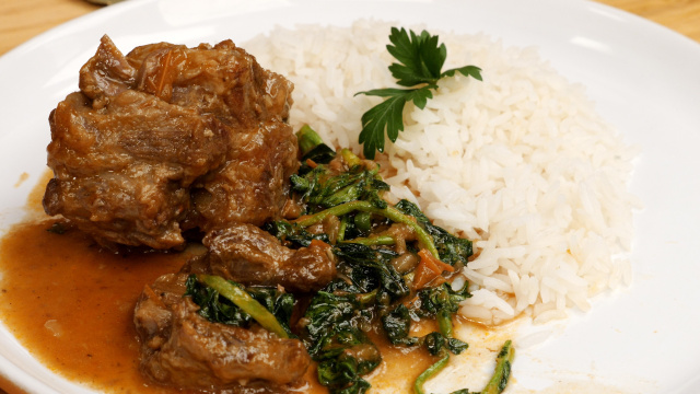 Sirva com um arroz soltinho que todo mundo vai amar (Créditos: TudoGostoso)