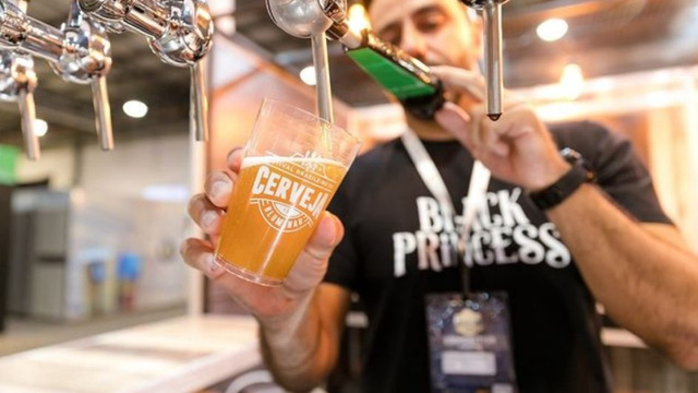 Festival Brasileiro da Cerveja com mais de 90 rótulos acontece neste fim de semana na Vila Germânica, em Blumenau