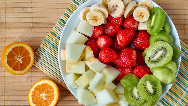 Mais vitamina C que a laranja: veja como essa fruta ajuda a turbinar sua imunidade naturalmente