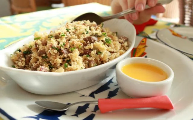 O feijão fradinho é o tipo perfeito para uma farofa (Créditos: TudoGostoso)