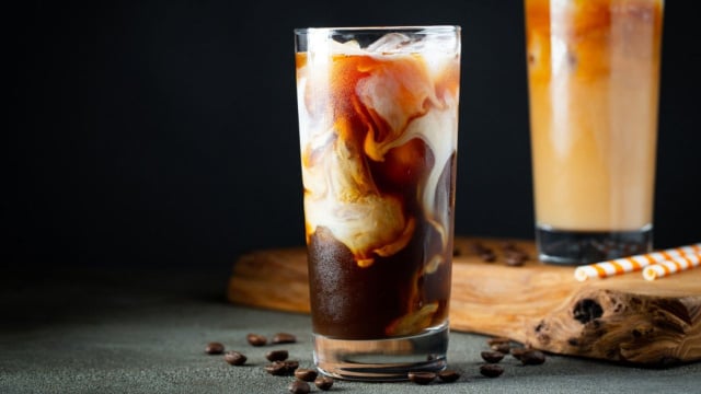  
Café gelado refrescante, saboroso e cremoso servido em copo grande (Créditos: TudoGostoso)