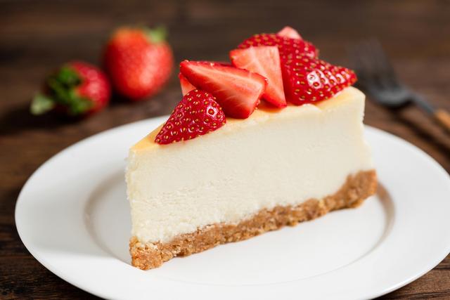Cheesecake de morango. (créditos: Shutterstock)