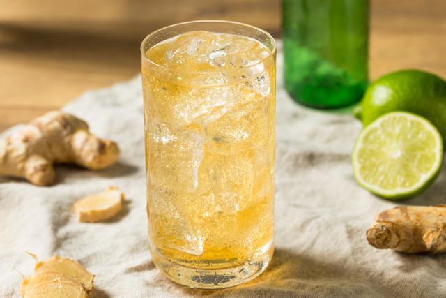 Refrigerante natural de gengibre: bebida saudável é deliciosa, refrescante e ainda oferece muitos benefícios à saúde; aprenda a fazer