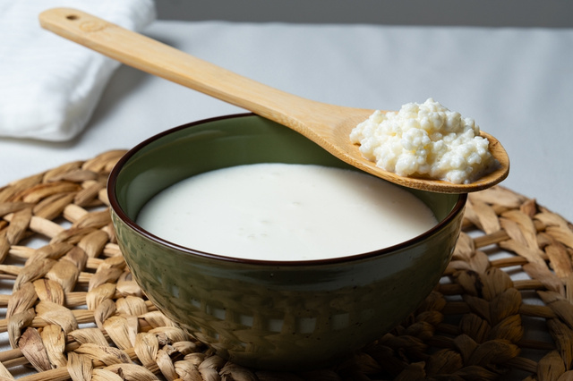 "Tomei kefir todos os dias por um mês e me senti como um super-humano": como a bebida fermentada transforma a sua saúde
