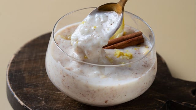 Descobri uma forma diferente de fazer arroz-doce e virou minha sobremesa preferida da semana